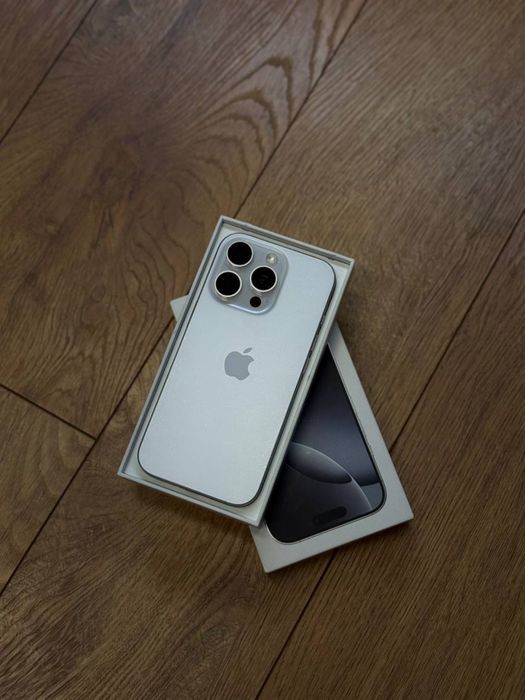 Б/у IPHONE 16Pro 128 White Titanium Neverlock Костюшка,5 igrand
