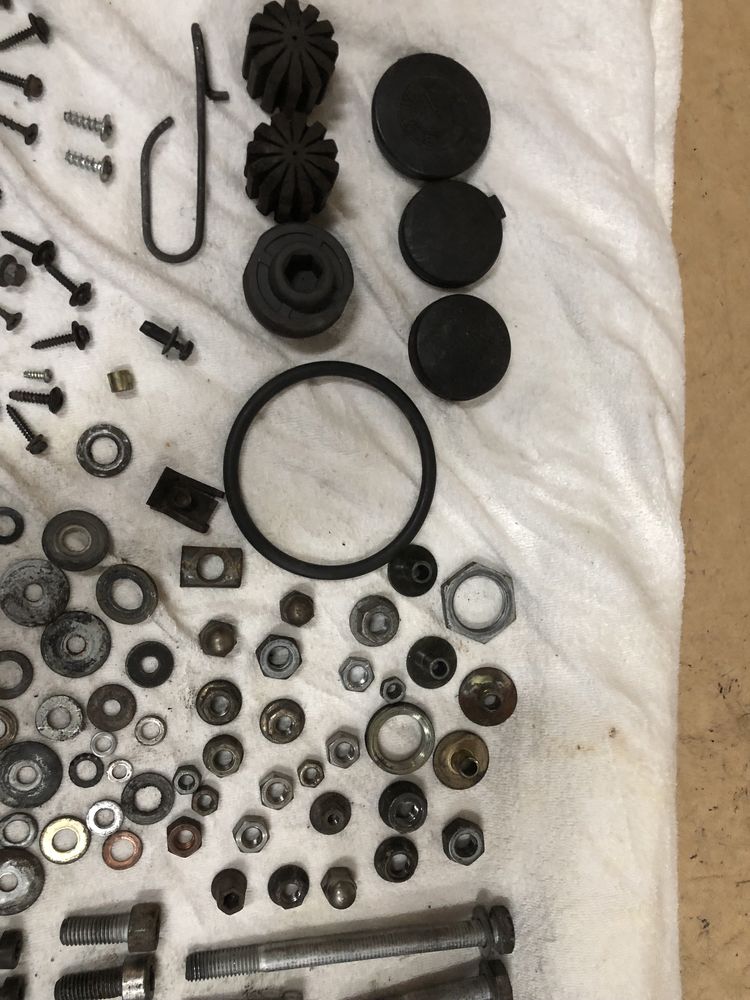 Bmw R850R Śruby Gumy Śrubki Do Owiewek R 850 R R1100 RT