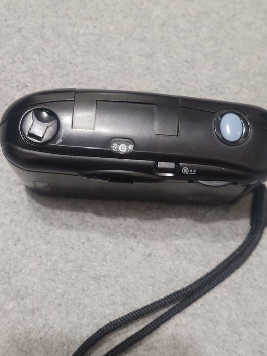 Пленочный фотоапарат.