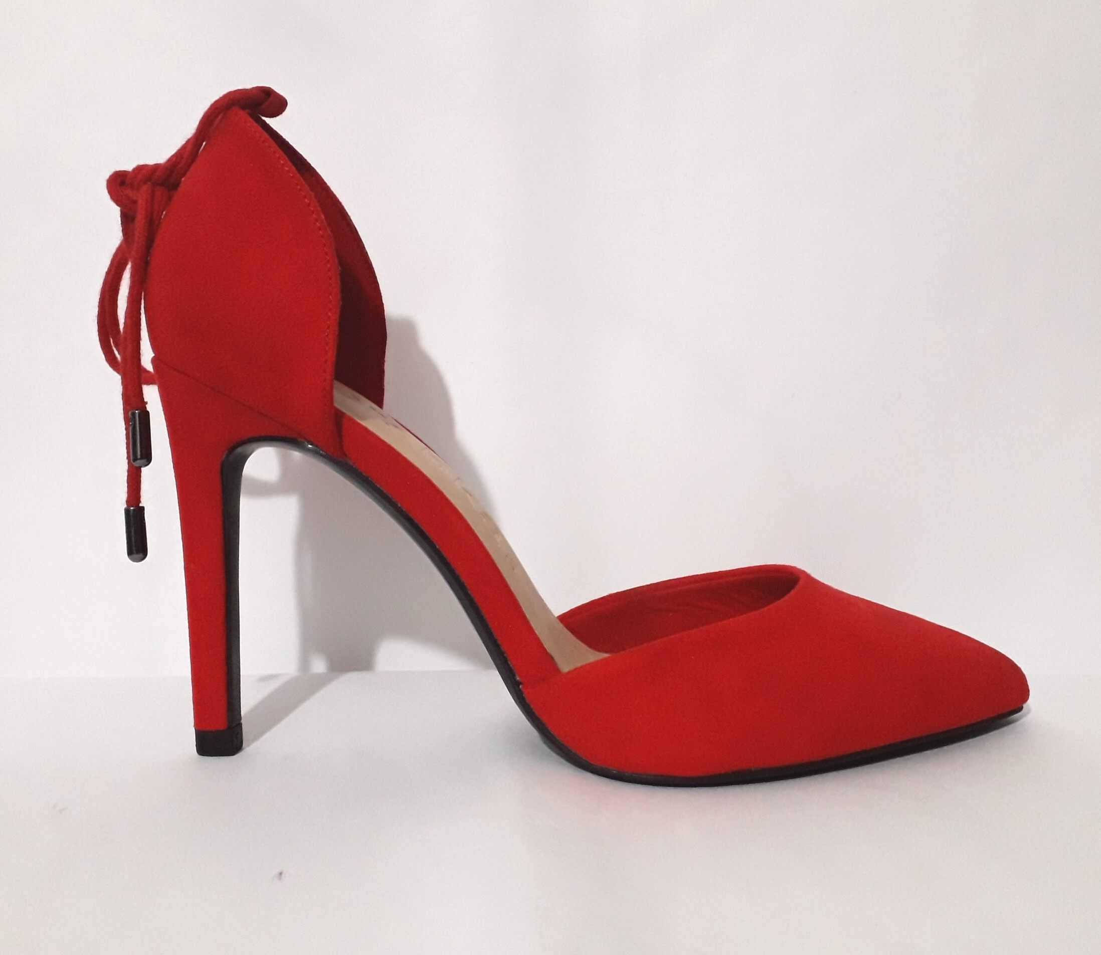 Sapatos stilettos vermelhos da Bershka T: 36 Novos