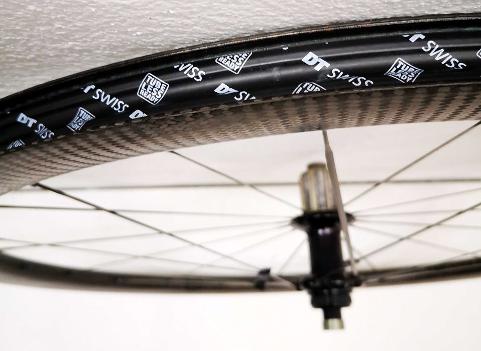 Koła szosowe  Mavic Cosmic Pro Carbon SL Disc 28 cali TLR