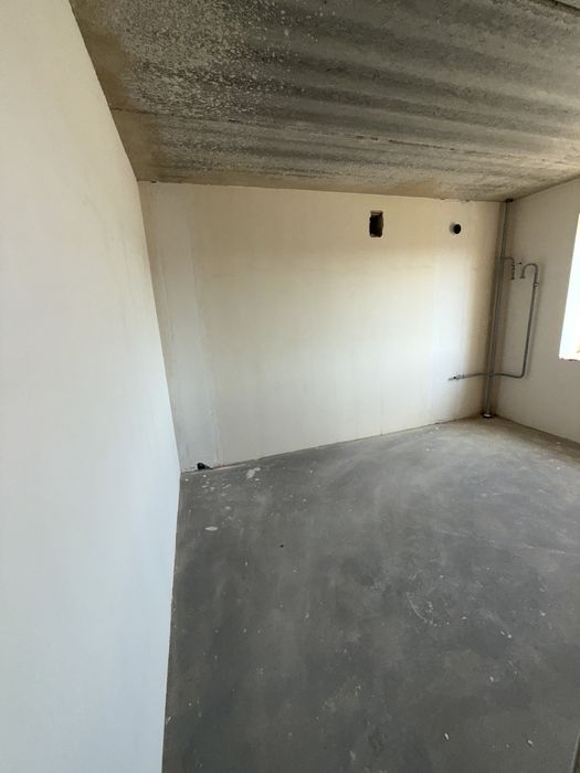 Продаж квартири з видом на набережну