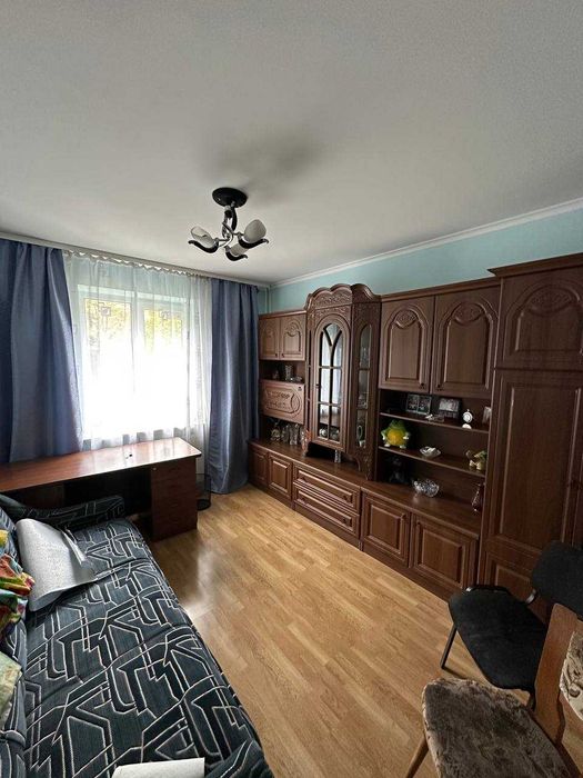 Продається 3-кімнатна квартира по вул. Івана-Павла ІІ, район каскад