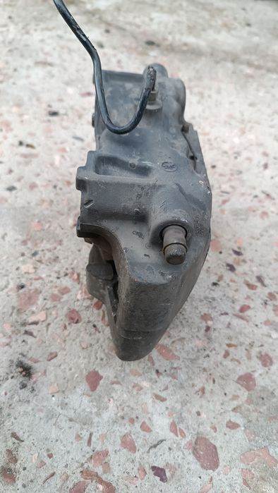 Супорт тормозной Honda Legends kb1 оригинал