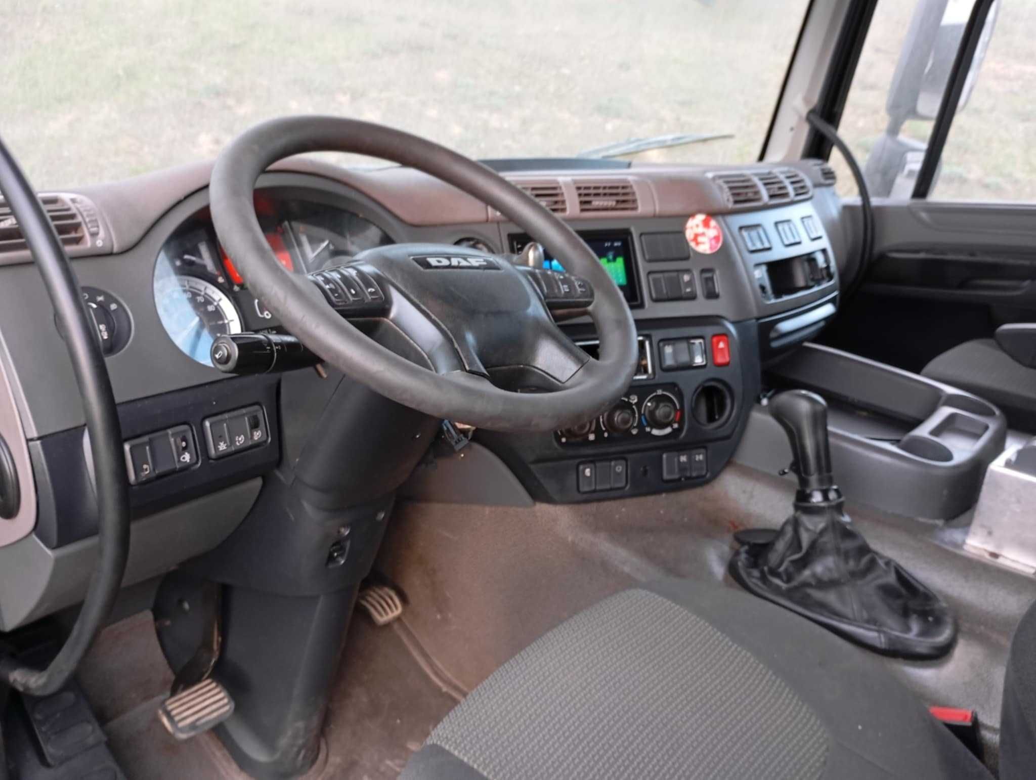 Wywrotka DAF  CF TIPPER 2016 r  euro 6, Skrzynia manual