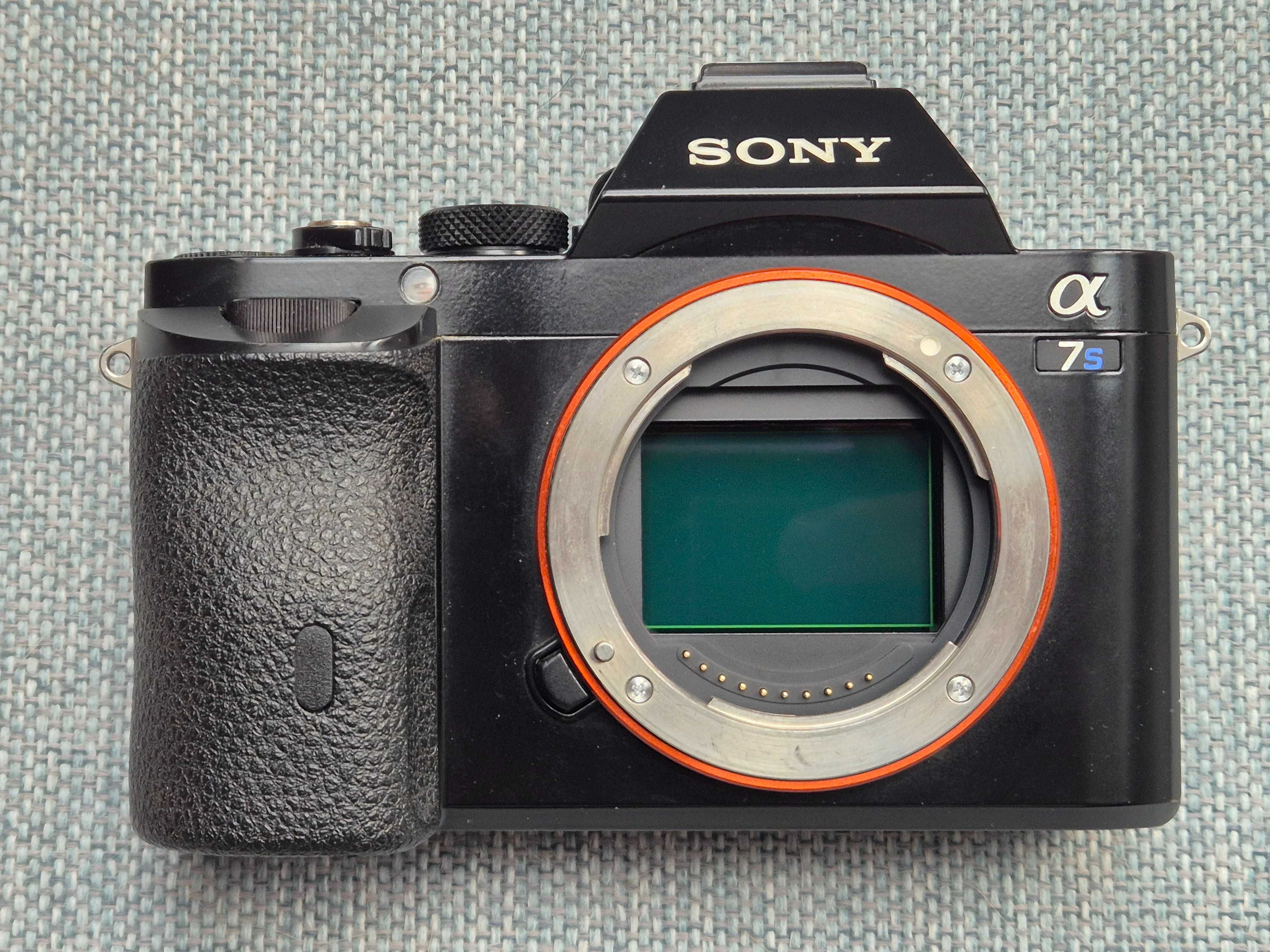 Aparat Sony A7S + 2 baterie + 3 ładowarki + mikrofon