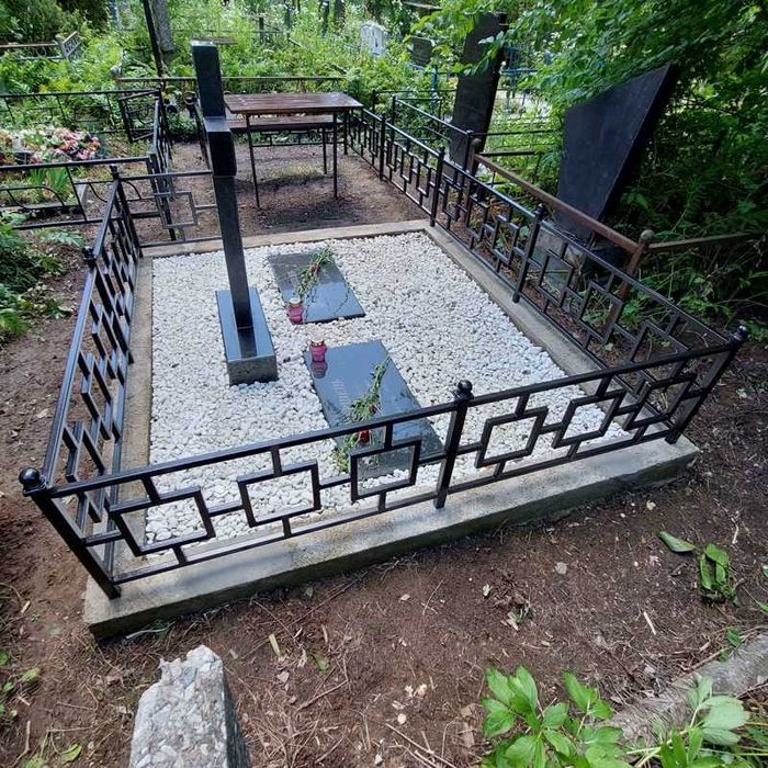 Изготовление недорогих оградок для могил на кладбище - Кривой Рог