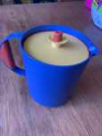 Caneca Tupperware como nova
