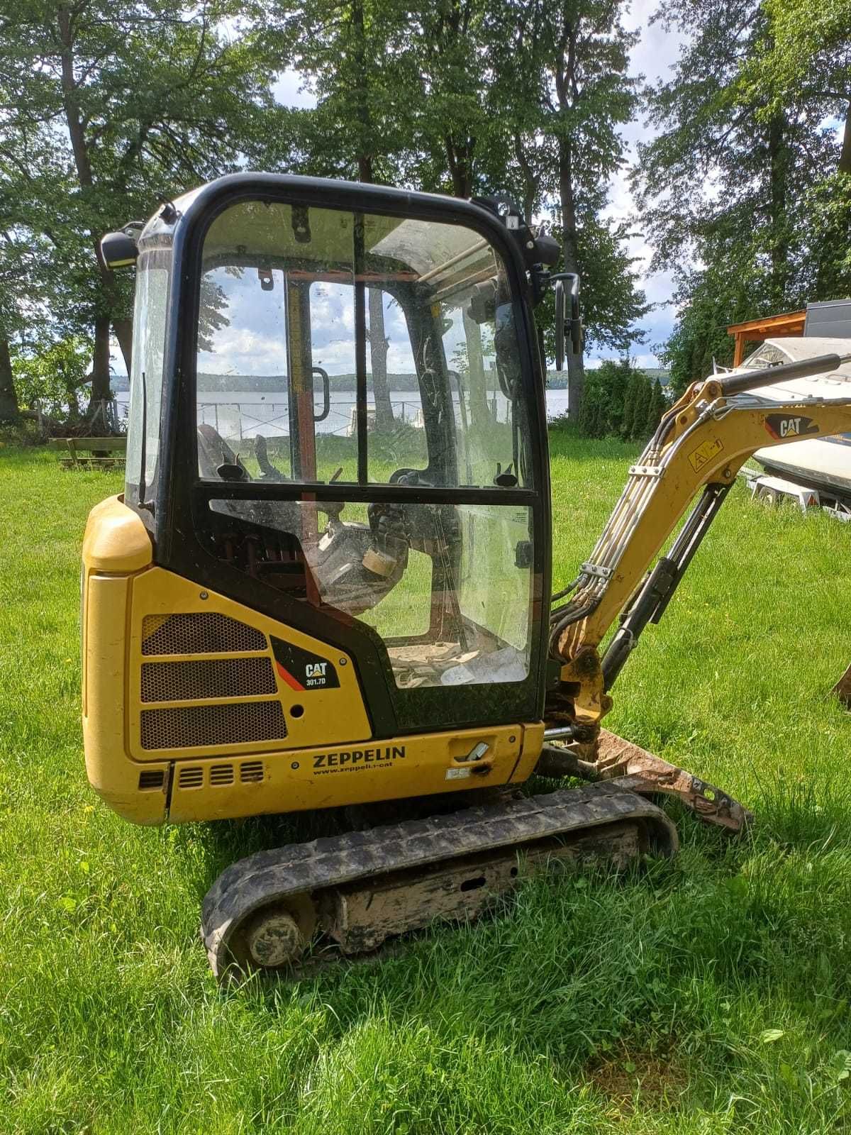 minikoparka mini koparka caterpillar 301.7 d cat