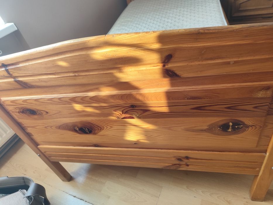 Łóżko z drewna 90x200 plus materac