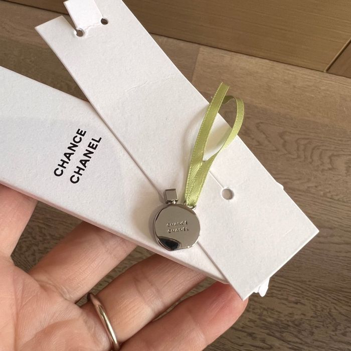 Брелок vip gift в коробке .chance