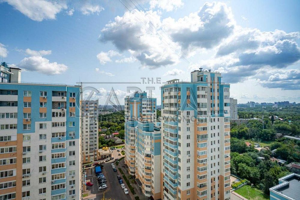 Продажа 2к квартира 64м2 по вул.Данченка 32 біля Ретровіль Виноградар