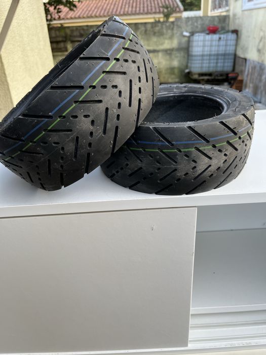 Pneus trotinete roda 11 a estrear