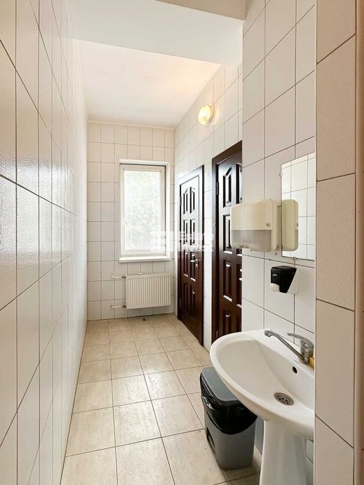 Продаж ОСЗ у самому бізнес-центрі міста, по вул. Космічна, 12