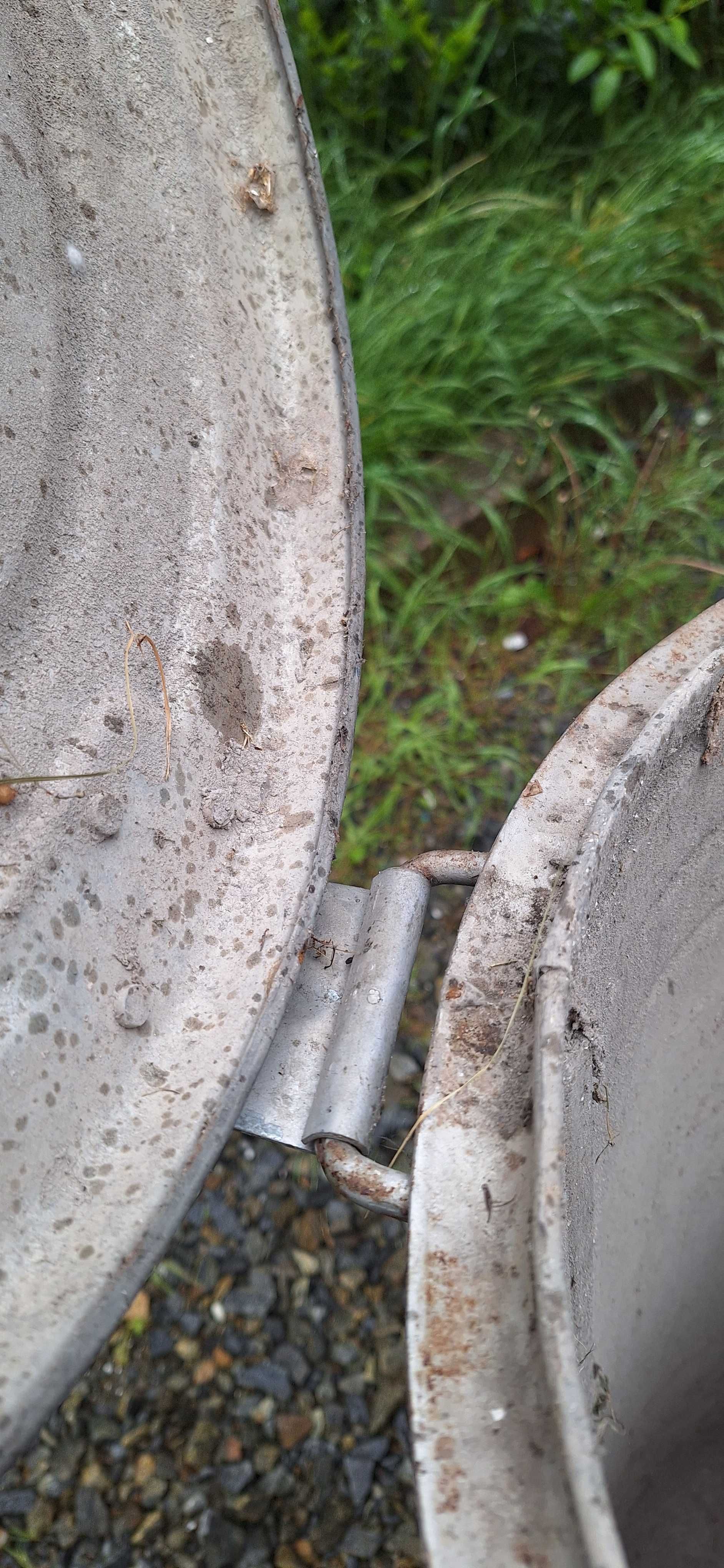 Kosz na śmieci popiół metalowy ocynkowany 110l kubeł śmietnik baniak