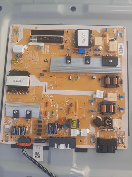 Samsung Ue50au9005 ecran partido