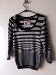 Sweterek Betty Jackson Black rozmiar S