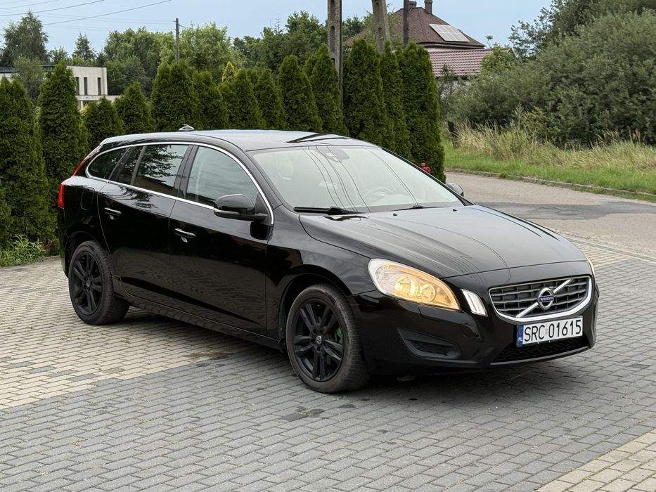 Volvo V60 D2 1.6d z Włoch