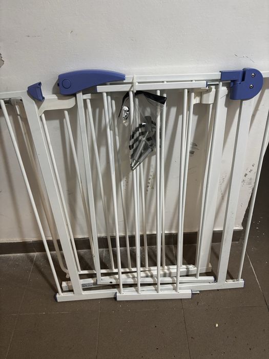 Bramka zabezpieczajaca dla dzieci