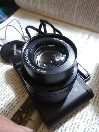Фото видео камера Samsung цифровая с большой оптикой 7X zoom