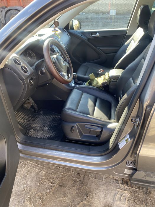 Volkswagen Tiguan 2.0 tsi