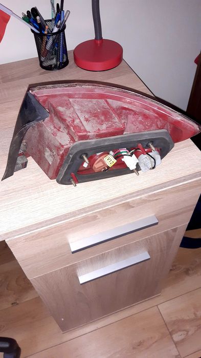 Lampa tylna lewa  hyundai elantra 3 xd lift