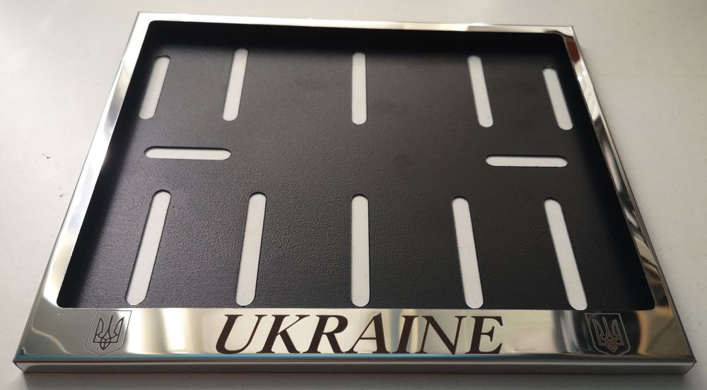 Рамка для кріплення мото номера України с написом Ukraine