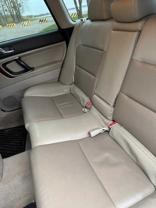 Subaru Legacy Outback 3.0 H6 + LPG 2008 4x4 Automat L.L Bean