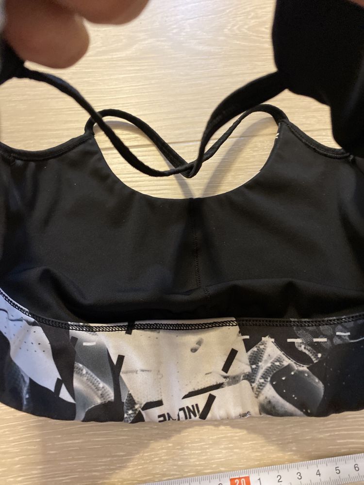 Stanik sportowy Reebok rozmiar S/XS fitness zumba