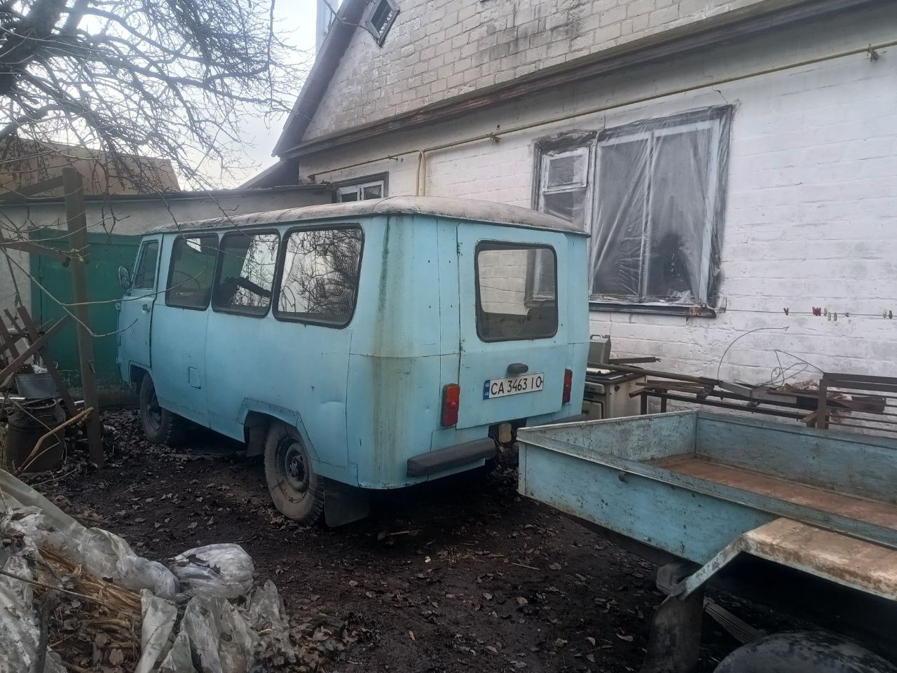 Продам УАЗ 452 Д з причепом