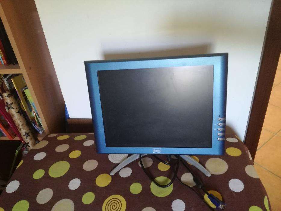 Monitor LCD 15"