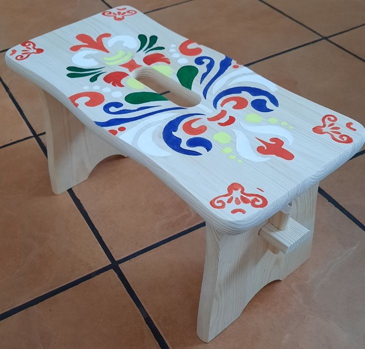 Stołeczek ,ryczka ,świerkowy