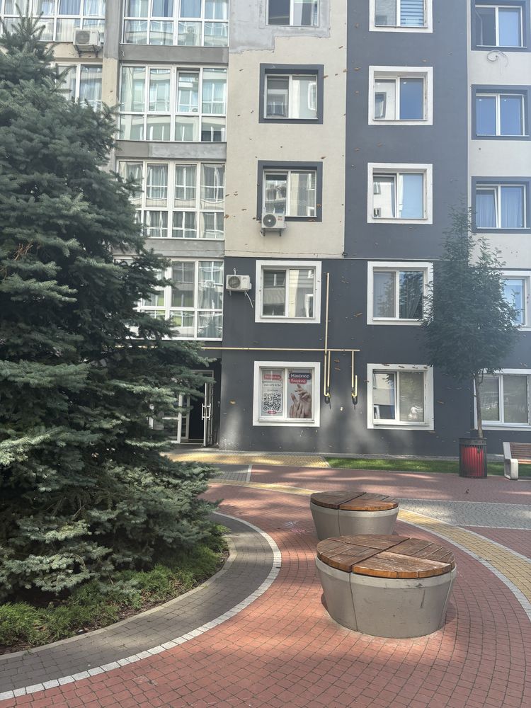 Видова квартира 42м2 в ЖК Континент з лоджією