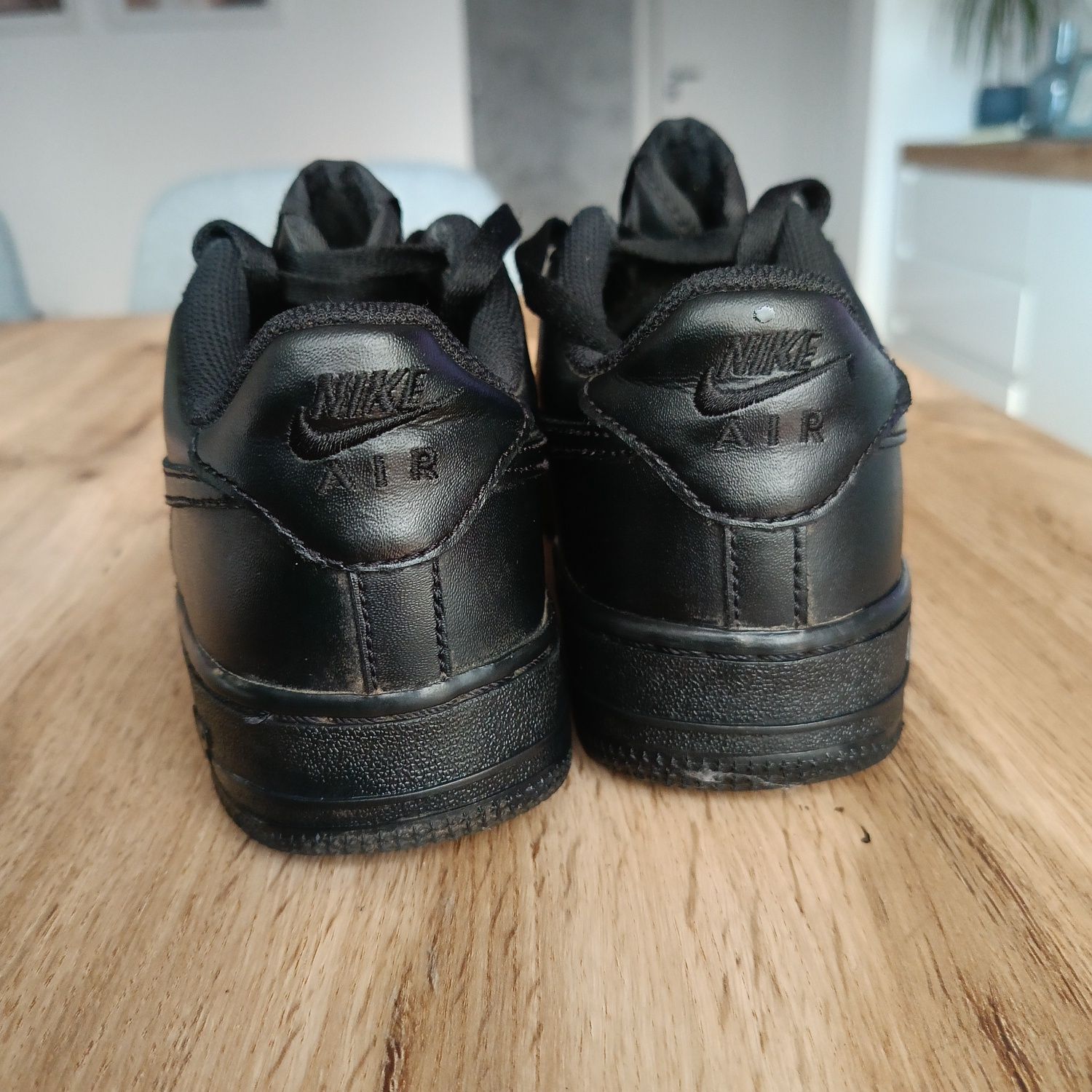 Buty Nike air force 1 czarne 37,5