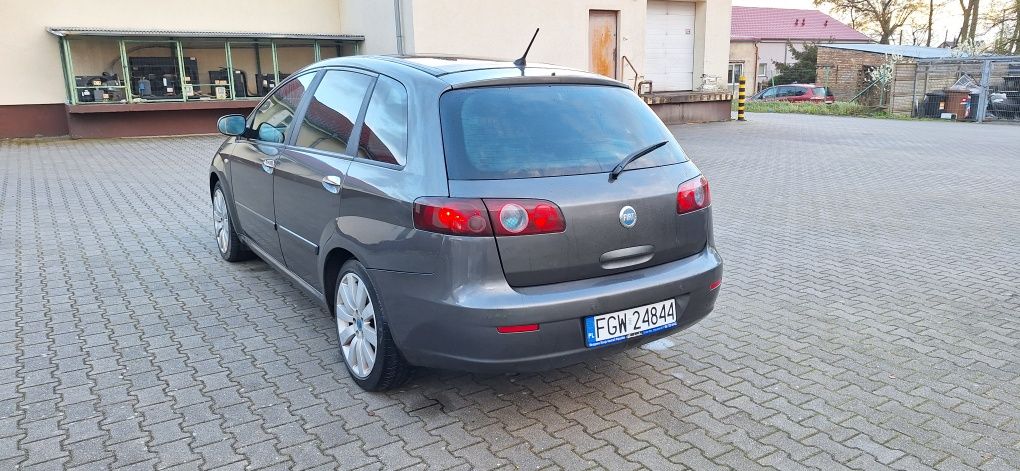 Fiat croma 2.4 bd wyposażenie