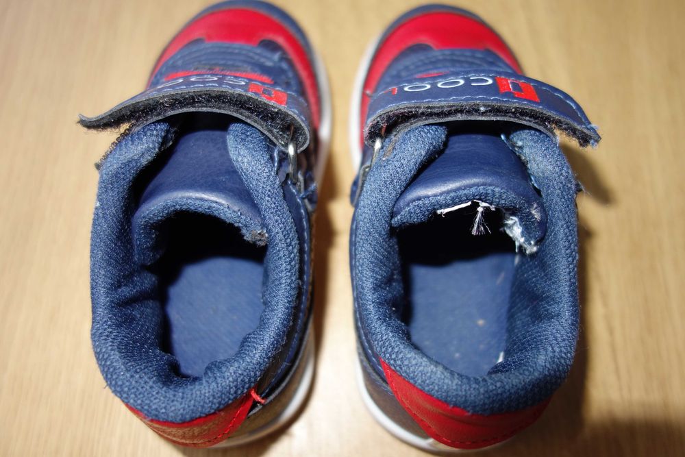 Buty dla chłopca sportowe adidasy rozmiar 21 wkładka 13,5