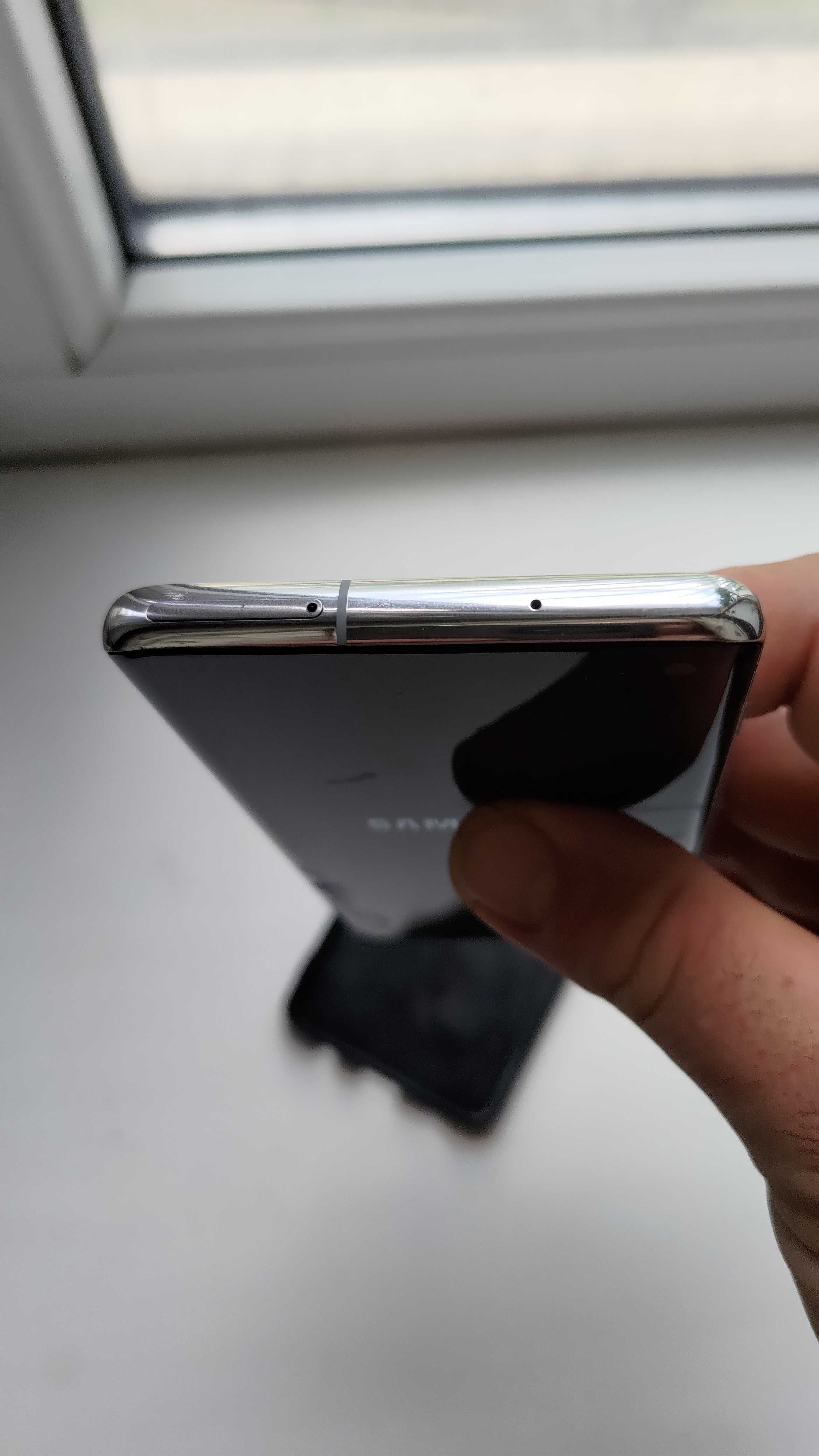 офіціал Samsung S10 8\128 на 2 сім все рідне