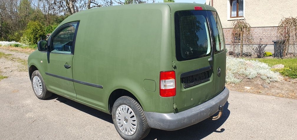 Caddy 1.9tdi hak Niemiec vat1