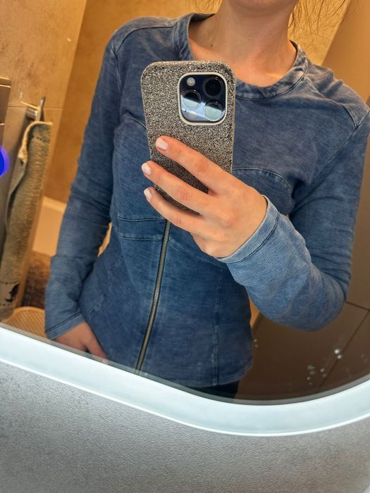 Bluza Guess stan bardzo dobry