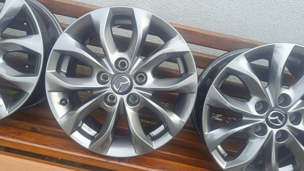 Felgi Mazda 3  6.5x16  ET50 5x114.3