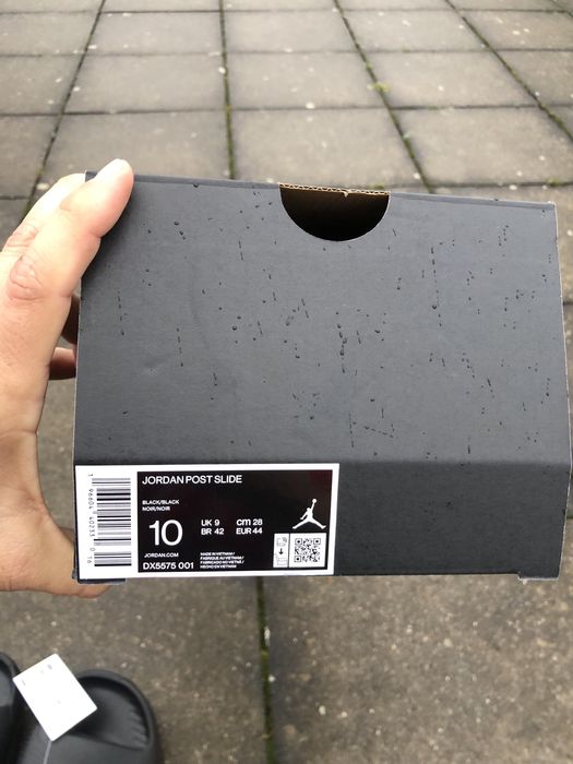 Тапочки Jordan Post (DX5575-001) черные /красные