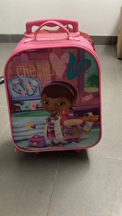 Mala Criança Dra. Brinquedos