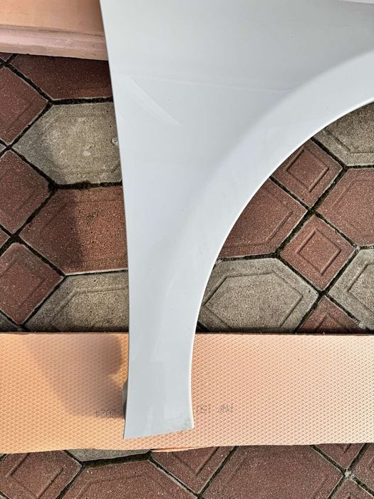 Крило праве renault zoe OV369