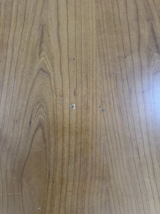 Mesa de centro em madeira maciça