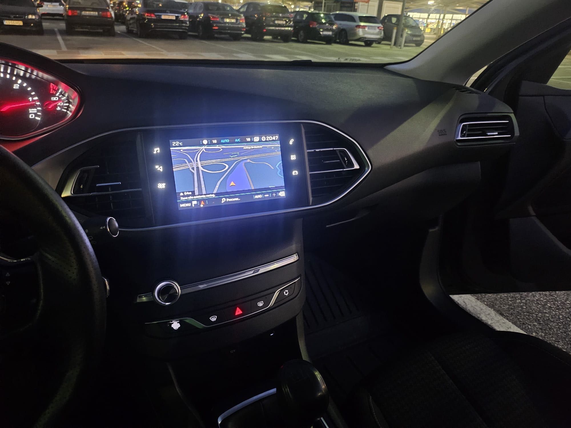Peugeot 308 SW ACTIVE TETO PAnoramico 2019
