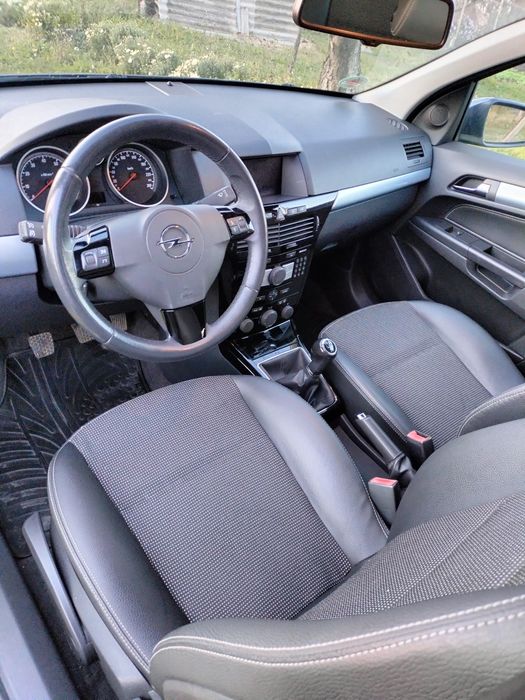 Opel Astra H Cosmo 1.8 бензин, 2009 р. (універсал)