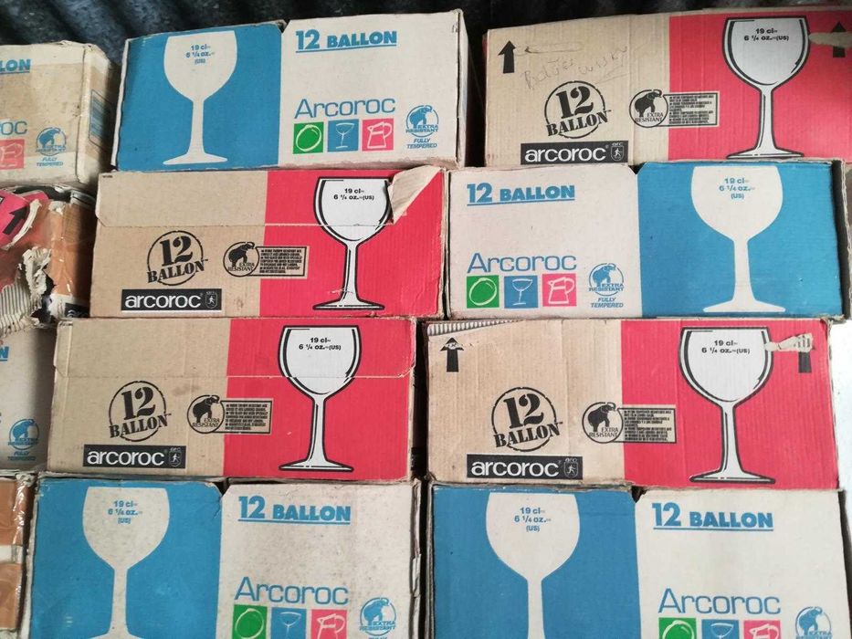 Copos  água e vinho