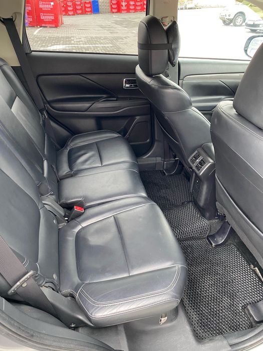 Mitsubishi Outlander sel 18-19 год