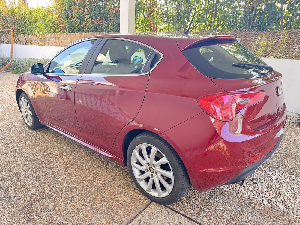 Alfa Romeo Giulietta 1.6 JTD 105cv