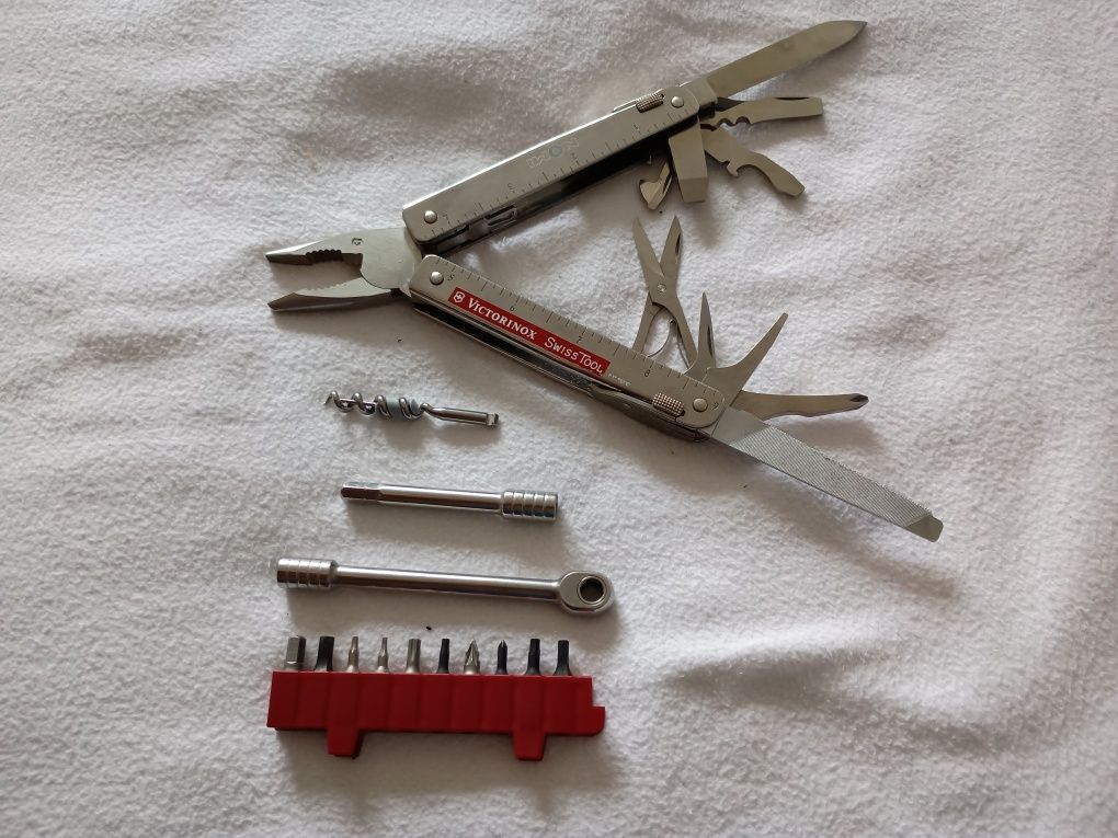 Multitool Victorinox Swiss Tool X Plus